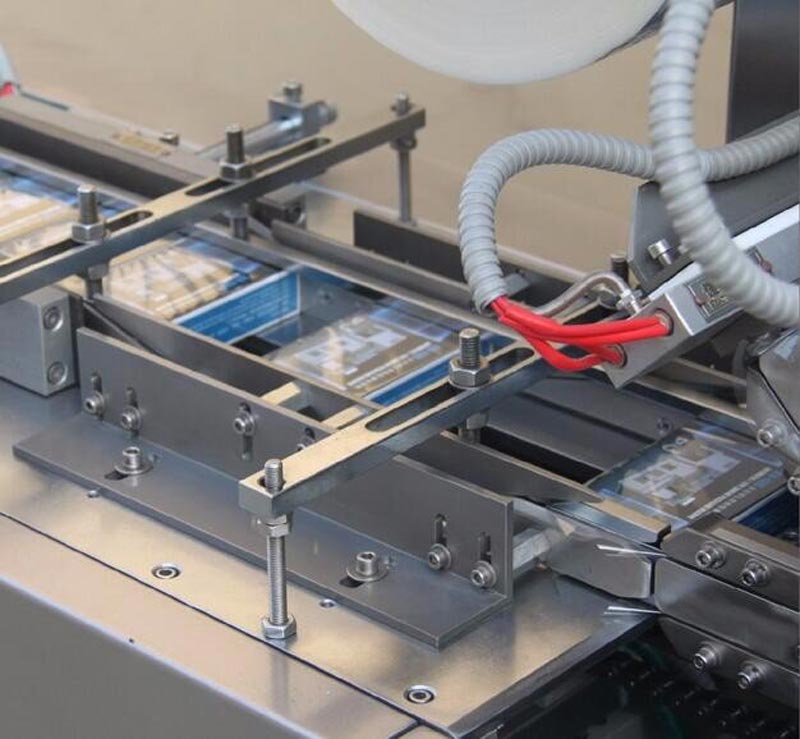 hij-400b-automatic-overwrapping-machine-3